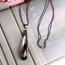 Load image into Gallery viewer, Crystal Teardrop Necklace